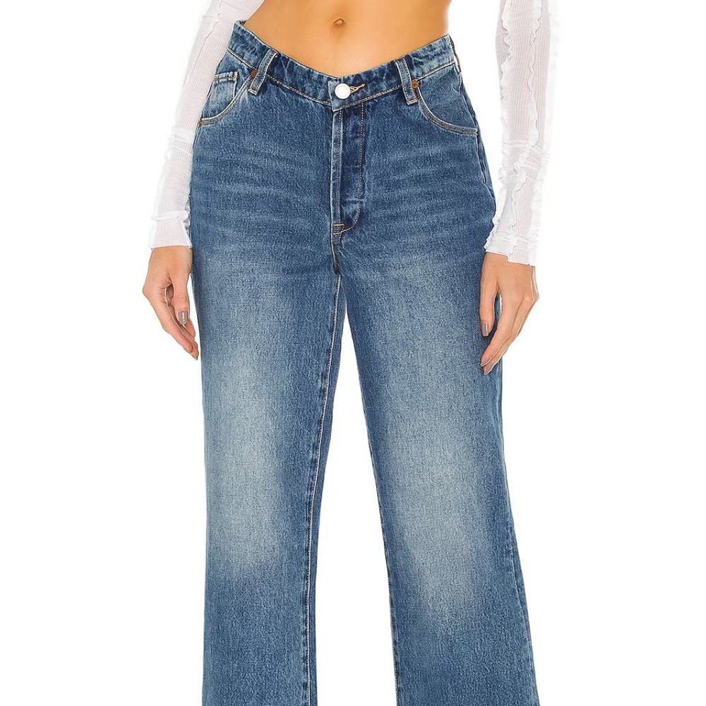Blank NYC Baxter V-Front Ribcage Straight Leg 29